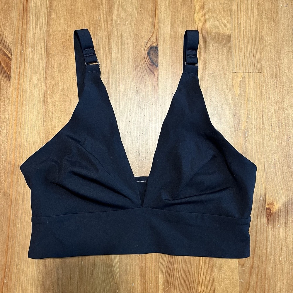 Everlane Wireless Bra Small Black Triangle Bralette Adjustable Comfort Soft